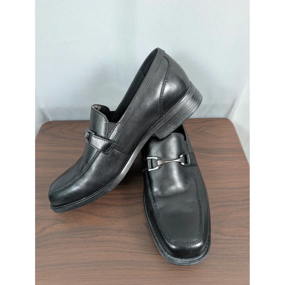 Bostonian slip loafers